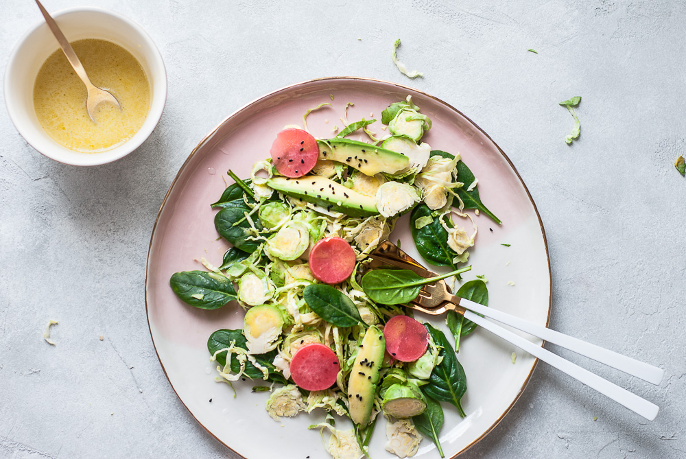 salata me laxanakia bruxellwn