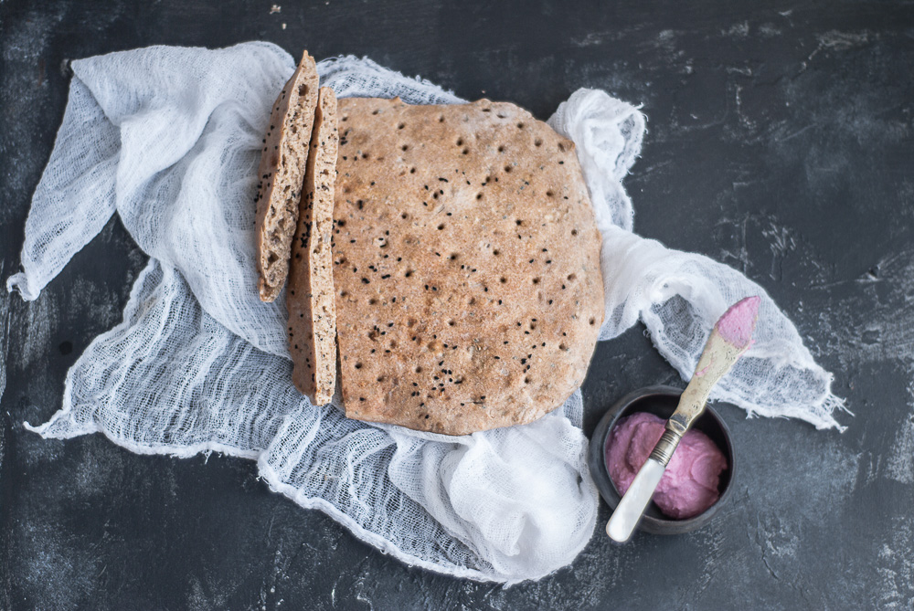 Λαγάνα με αλεύρι dinkel και σπόρους